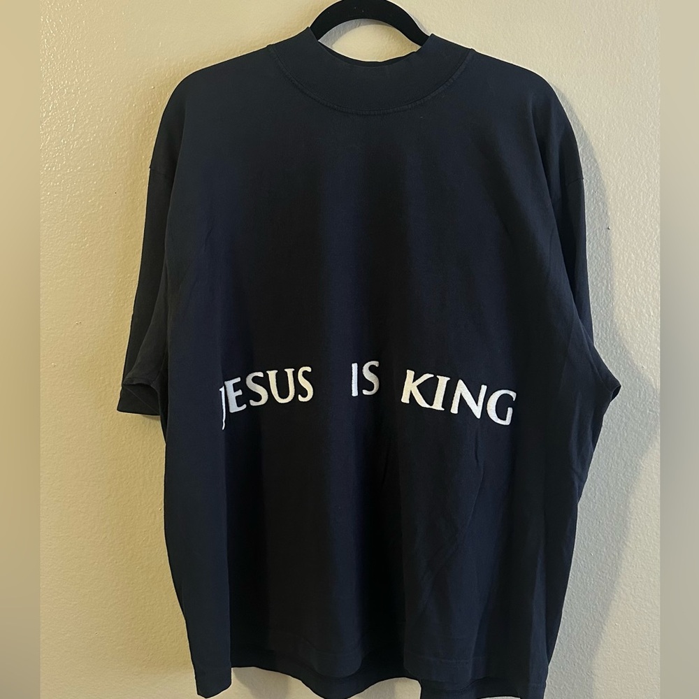 Kanye west Jesus is King